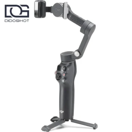 گیمبال DJI Osmo Mobile 7P در نمای کامل با سه‌پایه داخلی
