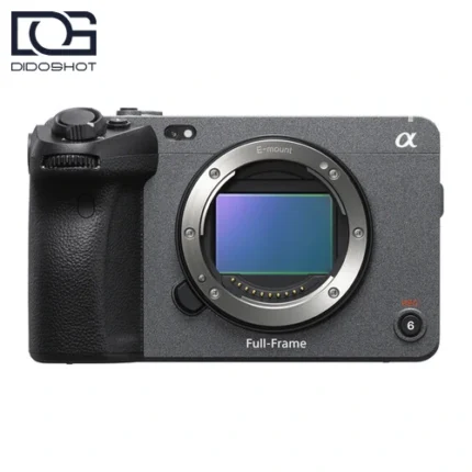نمای روبروی دوربین سینمایی فول‌فریم Sony FX3A با مانت E